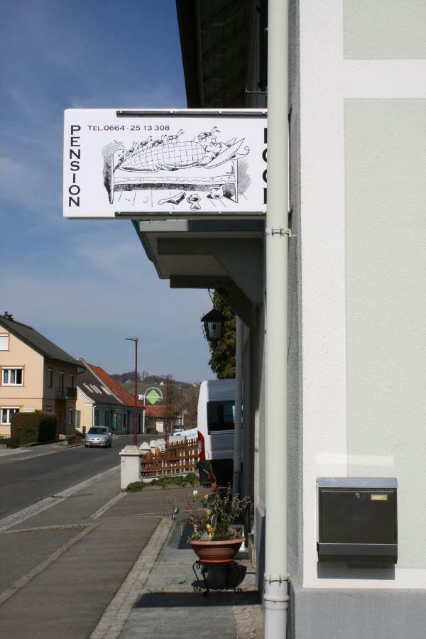 Pension Pock Tieschen Exterior photo